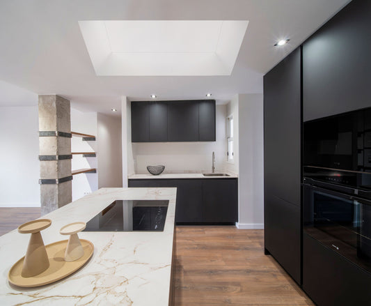 Claraboya cuadrada de zócalo inclinado fija